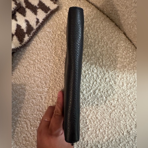 NWOT Coach Zippy Wallet navy blue. Deep black blue( midnight) - Picture 4 of 9